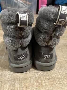 UGG Fluff Mini Quilted Boots Charcoal Grey Suede Size US 11